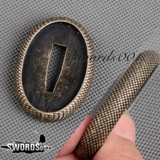 Small Snake Pattern Tsuba Hand