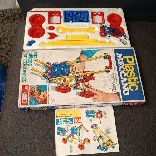 Vintage plastic meccano set - vintage,