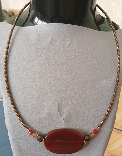 Gold tone beaded 16 - tone, 16"