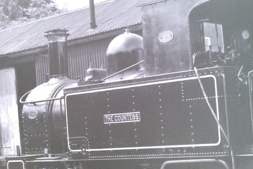 Narrow gauge steam locomotive - narrow,