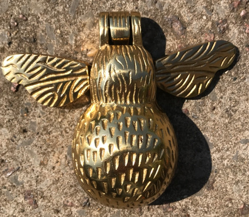Brass bumble bee door - brass, knocker