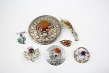 Scottish Celtic Jewellery Antique Vintage Kilt Pin Staybrite Enamel Feather x 7