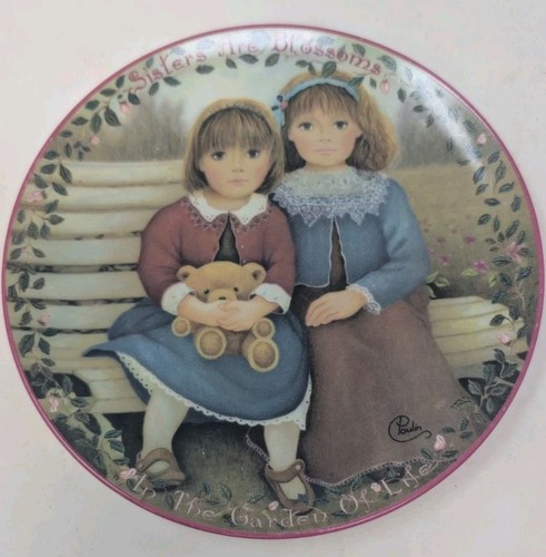 Sisters are blossoms - are, plate