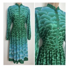 Vintage 1970s Green & Blue