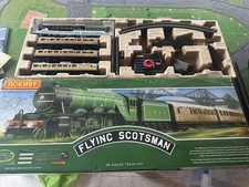 Hornby Flying Scotsman LNER (4472) R1255M full set - plus extra track