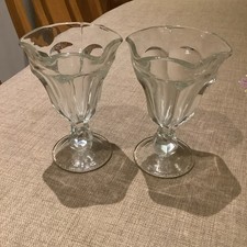 2 Glass Sundae Ice Cream Glasses