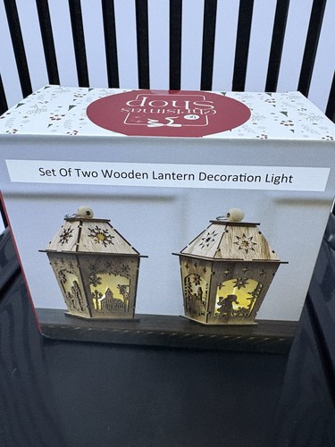 Set wooden lantern - of,