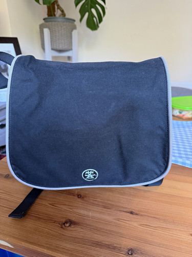 Crumpler camera bag bunny man - camera,