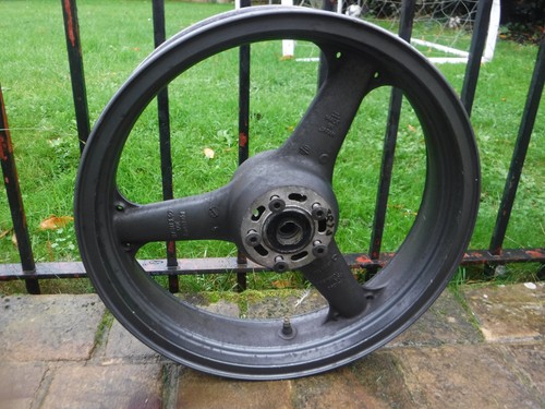 Kawasaki front wheel - zr-7s,