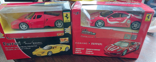 Early 2000s maisto ferrari - early,