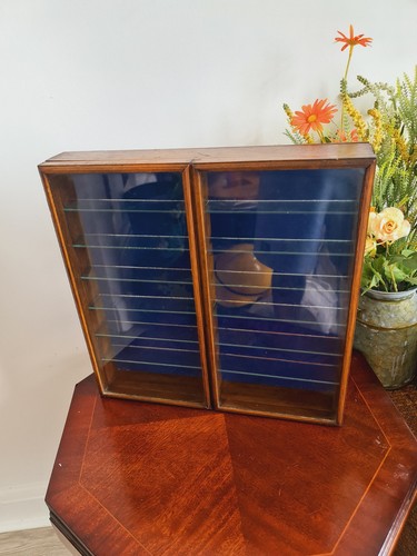 Antique wooden display box - wooden,