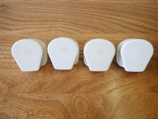 Vintage plastic Bakelite MK 13 Amp fused mains plugs x 4