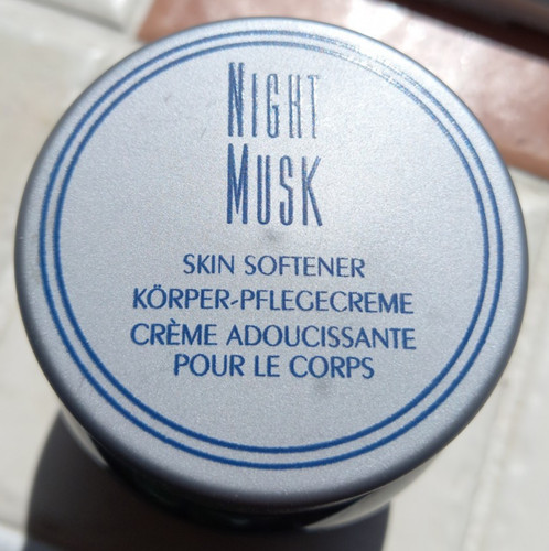 Avon night musk skin - avon, softener
