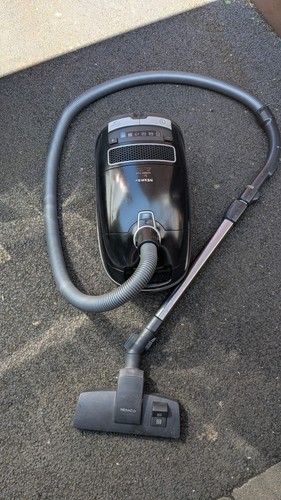 Miele vacuum cleaner - miele,