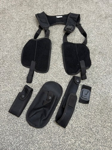 Black covert equipment - black,