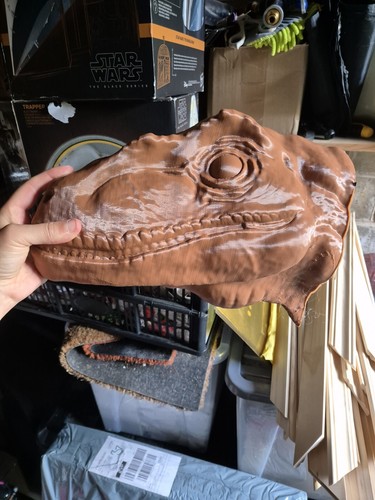 Dinosaur head bust - dinosaur, mount