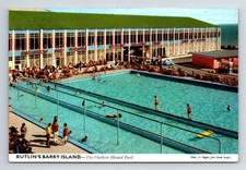 Butlin's Holiday Camp: Barry Island: Outdoor Heated Pool. John Hinde Posted 1970