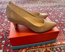 Clark's Nude Patent Heel Shoes Size 5.5E, Wide Fit NEW.