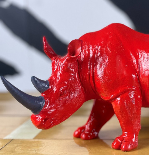 Large gloss red rhinoceros - gloss,