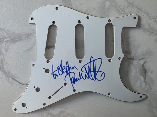 Paul weller signed guitar - signed,