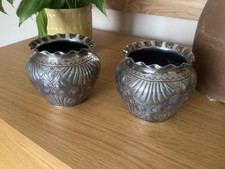 A PAIR OF SMALL DECORATIVE