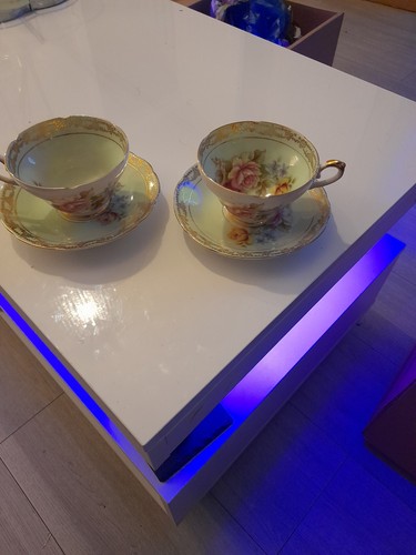 Royal sutherland bone china - royal,