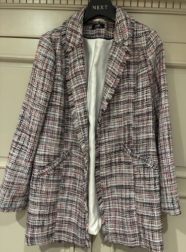 Wallis women check pattern - wallis,