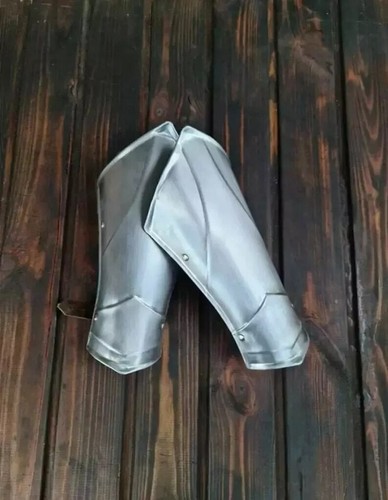 Pair arm bracers armor set - arm,