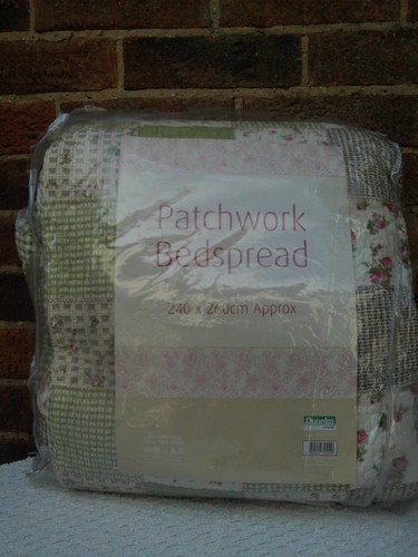 Dunelm green pink quilted - dunelm,