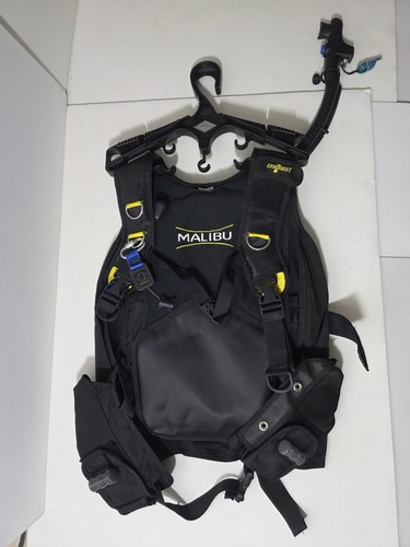 Seaquest malibu aqua lung - by,