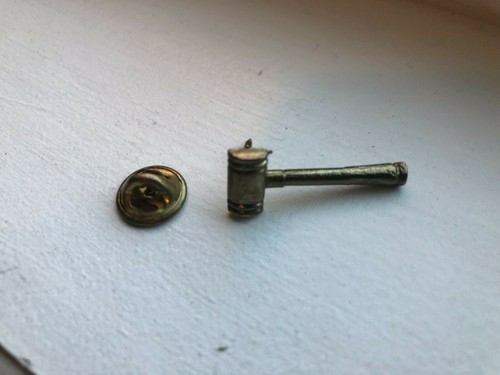 Vintage judge gavel goldtone - judge,