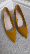 Marks And Spencer Ladies Insolia Mustard Yellow Suede 2" Heel Shoes Size UK 4