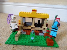 LEGO Minecraft 21171 the Horse Stable Building Set