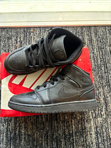 Nike air jordan lace up - air,