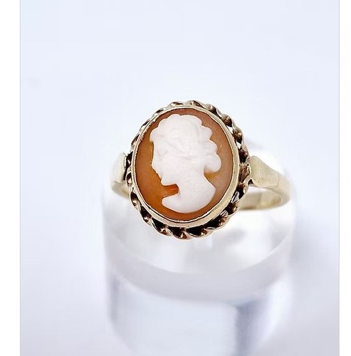 9ct gold cameo ring size - 9ct, in