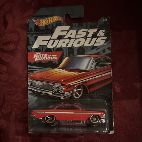 Hot wheels 61 chevrolet - 1/64,