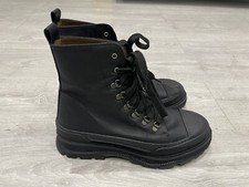 angulus boots