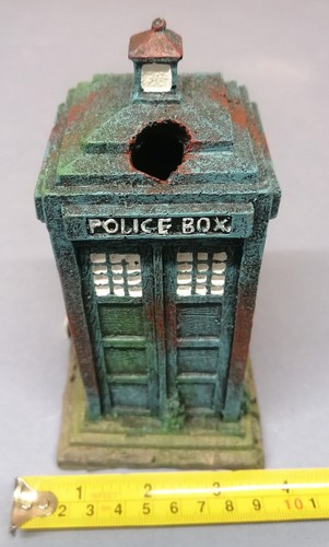 Police box aquarium ornament - ,