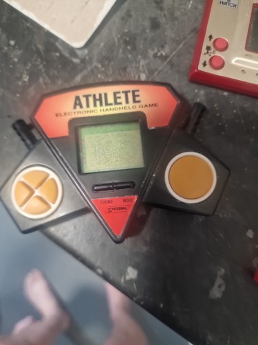 Handheld electronic game - handheld,
