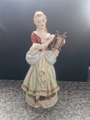 Female period figure playing - female,