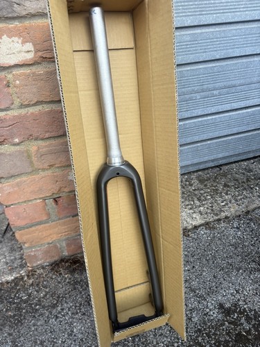 Gravel fork carbon - fork, lowers,
