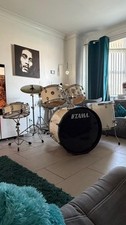 TAMA Rhythm Mate white Drum