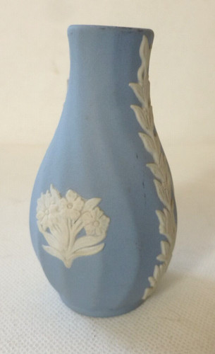 Wedgwood pottery floral design - floral,