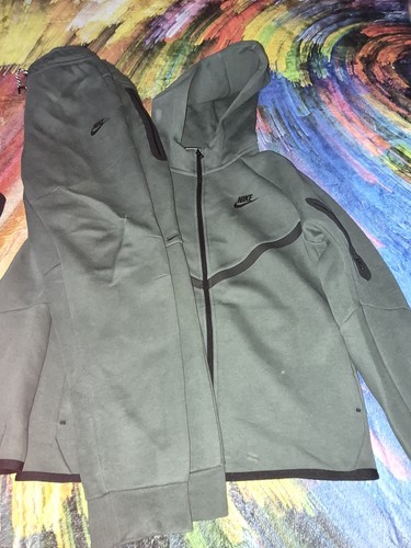 Nike tech set size xl - -,