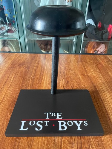 The lost boys mask - boys, stand
