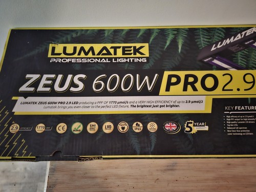 Lumatek zeus 600w - 600w, pro