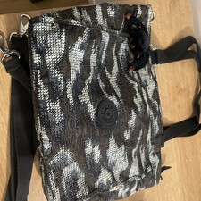 Kipling Amiel shoulder bag in
