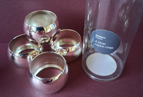 Silver metal circular napkin - silver,