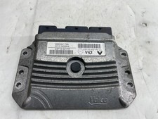 RENAULT Clio 1.2 petrol 2013