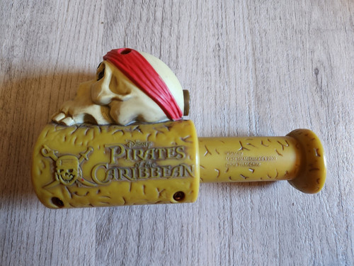 Pirates the caribbean skull - pirates,